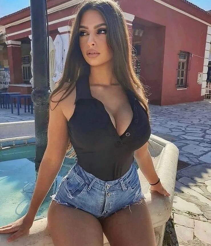 Джоджо бейби бикини. Анастасия квитко в бикини в 16 лет. Молодые сочные девочки. Джен селтер. Молодые сочные девочки.