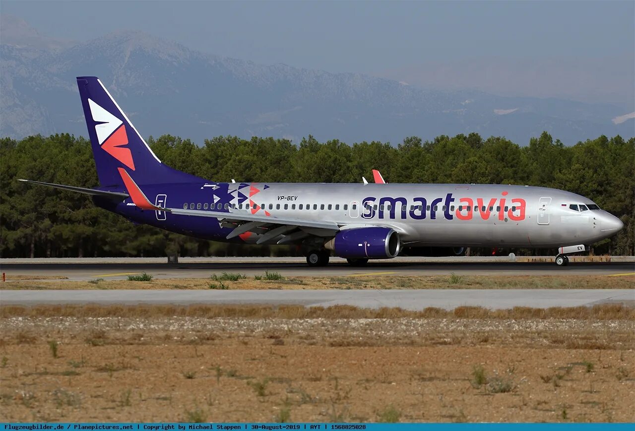 Самолет авиакомпании смартавиа. Боинг 737 смартавиа. самолёт боинг 737 смартавиа. 737-800 смартавиа. boeing 737-800 smartavia.