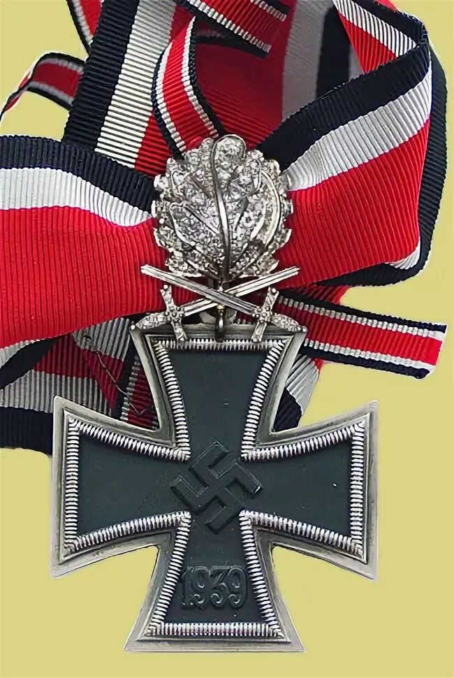 Железный крест награда 1813. Рыцарский крест железного креста с дубовыми листьями и мечами. Рыцарский крест железного креста. Крест с дубовыми листьями и мечами. Рыцарский крест железного креста с золотыми дубовыми листьями мечами.