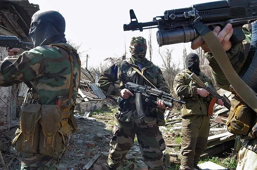 Незаконное вооруженное формирование. Незаконное вооруженное. Незаконные вооруженные формирования. Незаконные вооруженные формирования. Нвф незаконное вооруженное формирование.