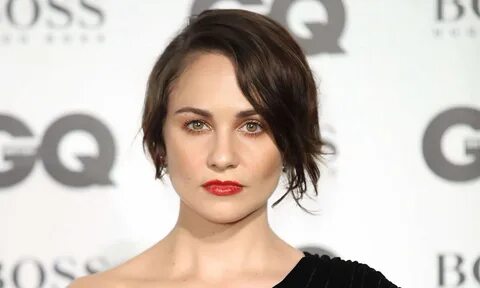 Tuppence middleton height