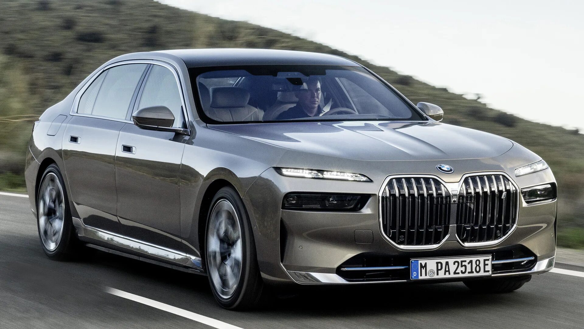 K i 2025. Bmw 7 2025. bmw i7 2025. новая семерка бмв 2025. бмв м7 2025.