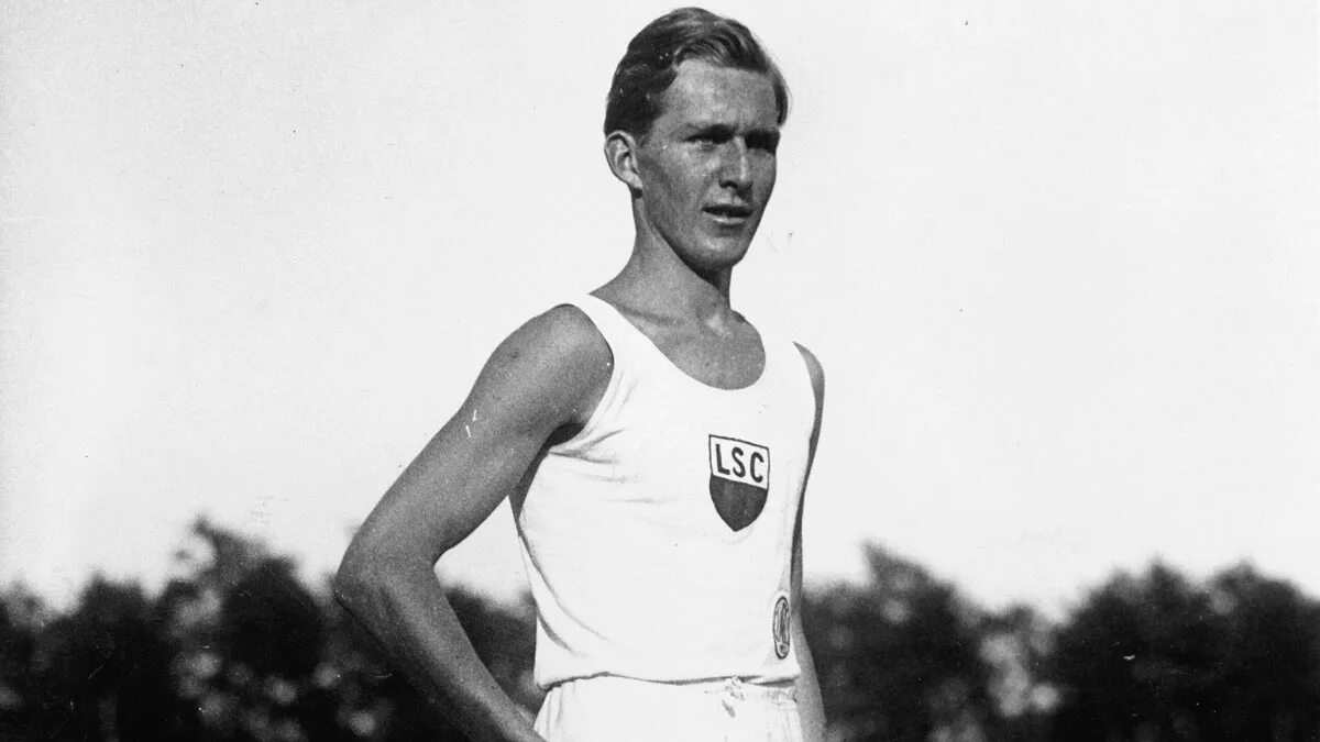 Луц тревел. Лонг спортсмен луц. Луц тревел. Кристиана лутс. Луц 1936.