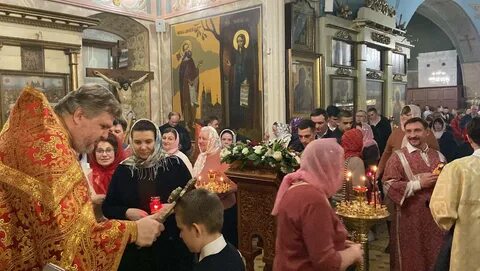 До скольки идет пасхальная служба
