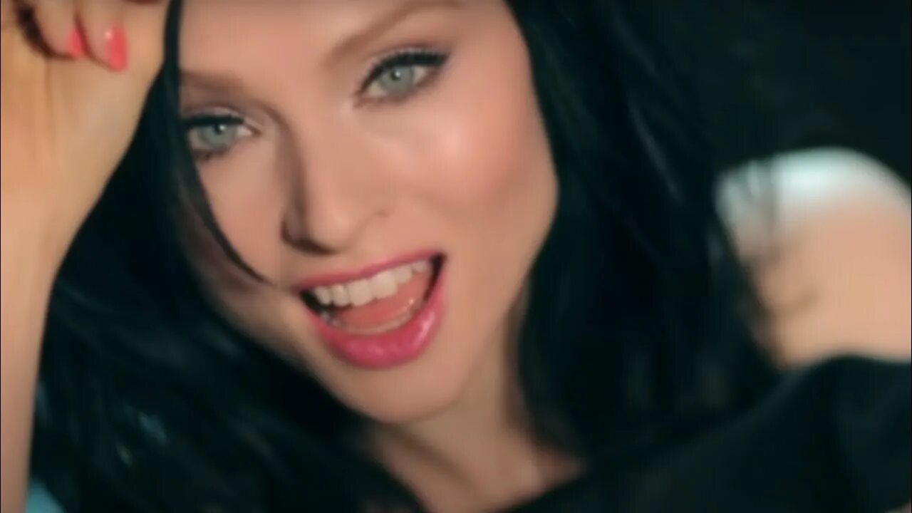 Can’t Fight this feeling Софи Эллис-Бекстор. Can't Fight this feeling Junior Caldera, Sophie Ellis-Bextor. Sophie Ellis-Bextor. Junior Caldera feat. Sophie Ellis Bextor. Ellis bextor can t fight this feeling