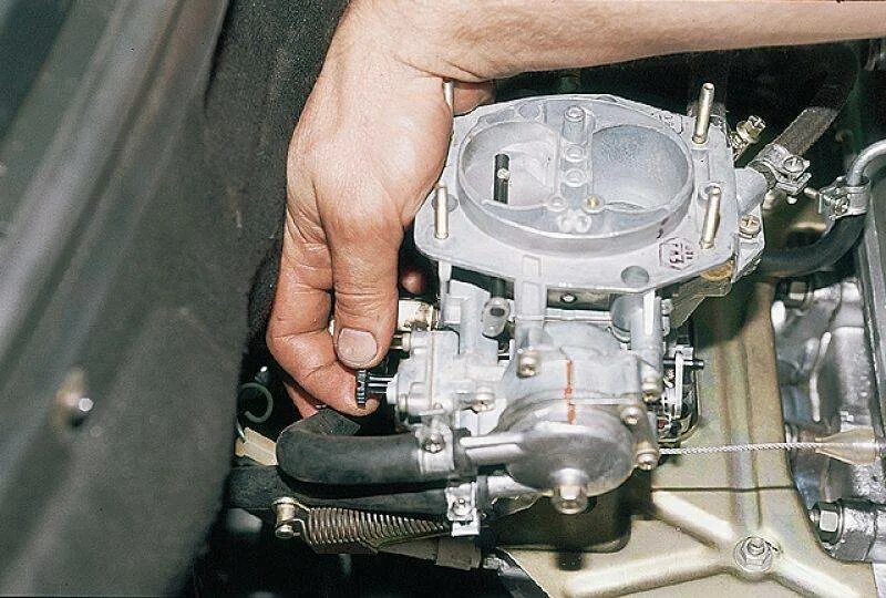 Дергается ваз 2110 инжектор. Датчик холостого хода 2110 карбюратор. датчик холостого хода ваз 2110 карбюратор. ваз 2110 карбюратор. датчик холостого хода на ваз 21 09 карб.