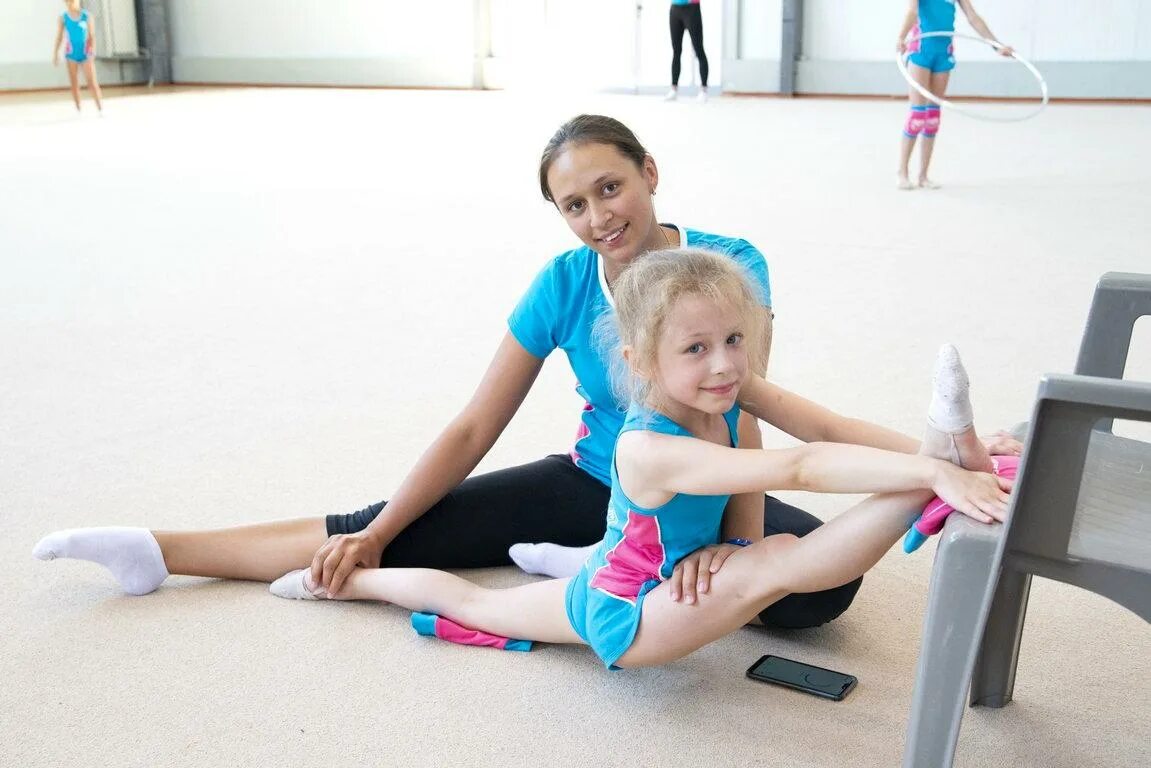 Школы художественной гимнастики для детей. Гимнастика для детей спб. Школа художественной гимнастики. Школа виз по художественной гимнастике. Спортшкола ника новороссийск.