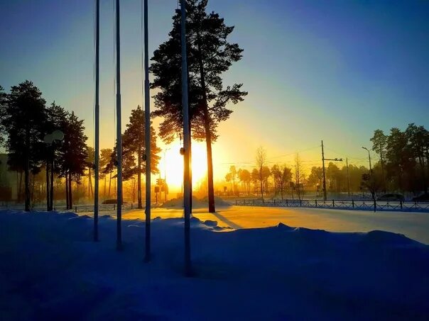 Город Когалым. Храм Татианы Когалым зима ночь. Пейзаж Когалыма.