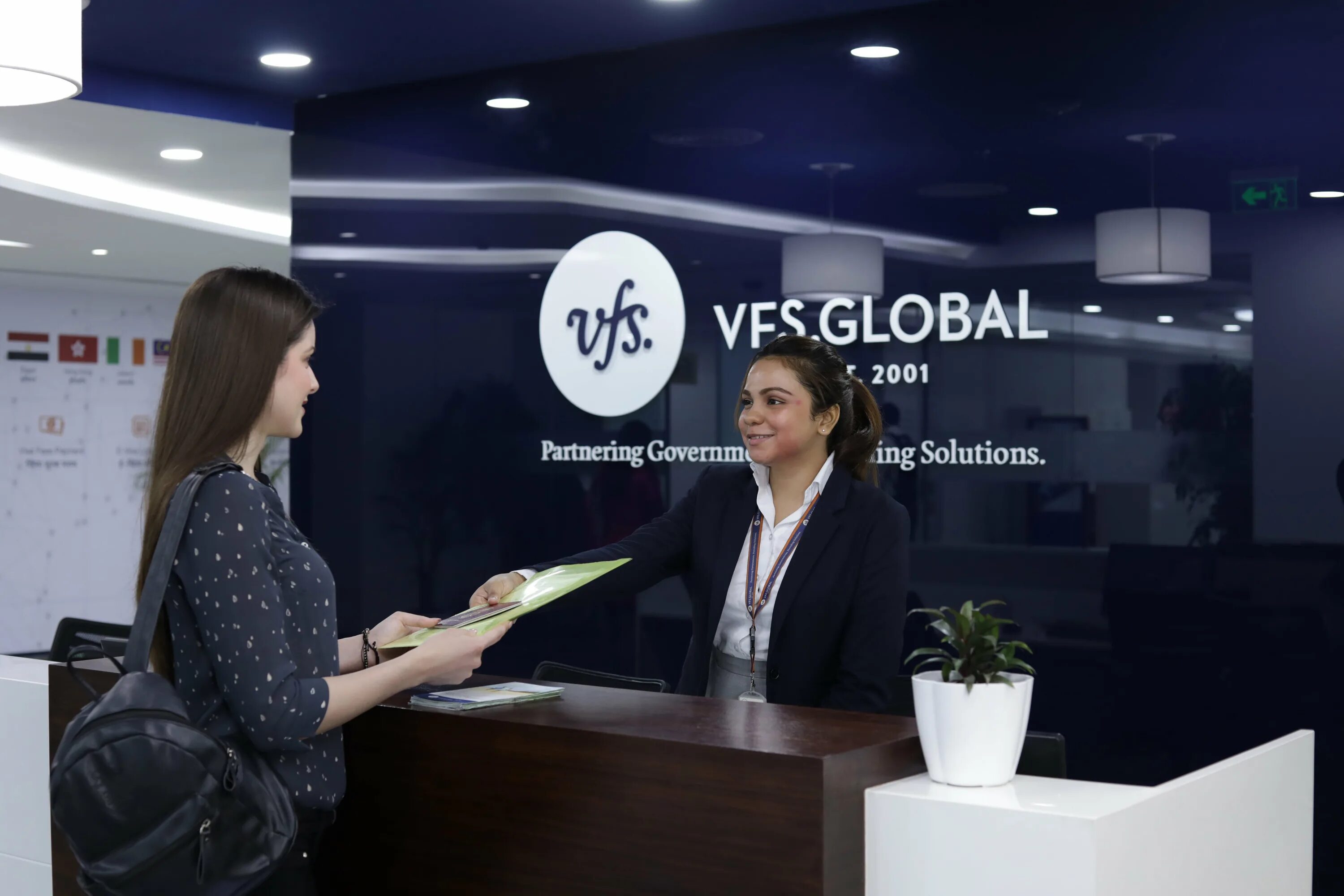 Vfs global france. Логотип vfs global. Вфс глобал. Vfs. Vfs.