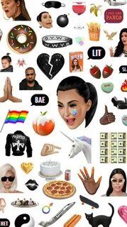Elinde tutup herkese gösterdiği pankartta yazan "Kim Kardashian hayatı...