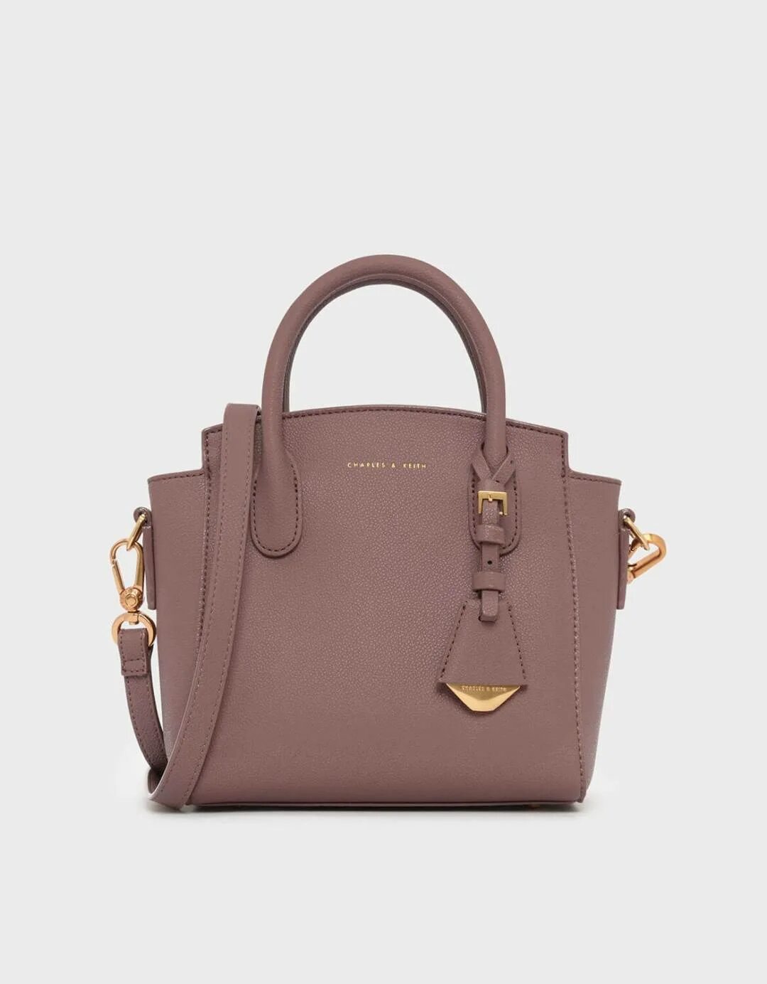 Charles Keith сумки. Сумка Charles Keith бежевая 2020. Charles Keith сумки интернет магазин. Сумка Charles Keith us. Сумка charles keith