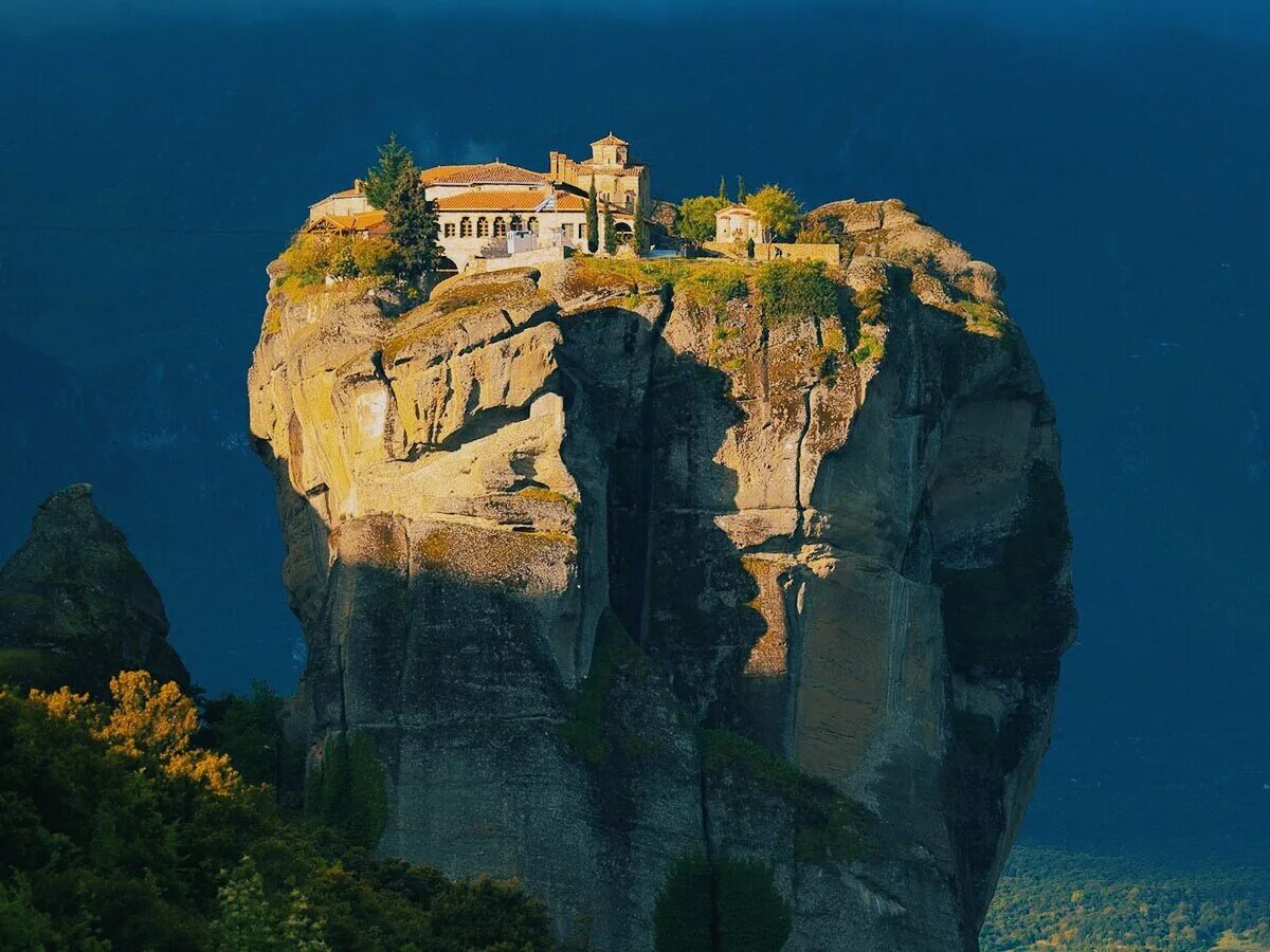 Природный заповедник «столбы». Национальный парк красноярские столбы. Красноярские столбы заповедник. Как назывались скалы. Как назывались скалы.