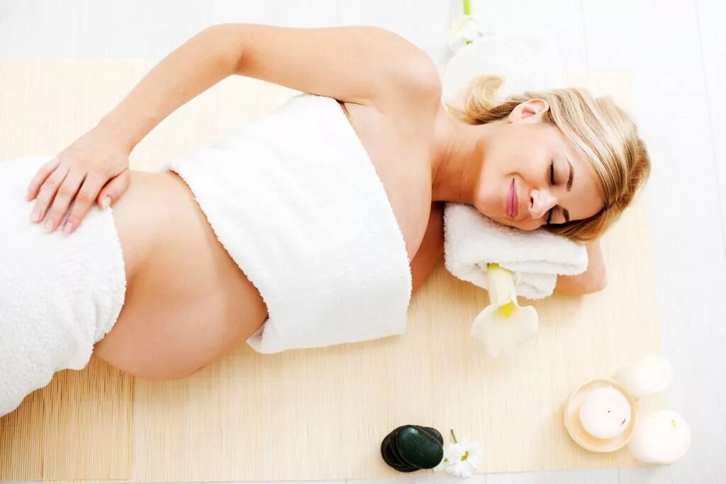Гигиена послеродового периода. Массаж для беременных. Беременность и массаж. Массаж при беременности. Беременность и косметология.