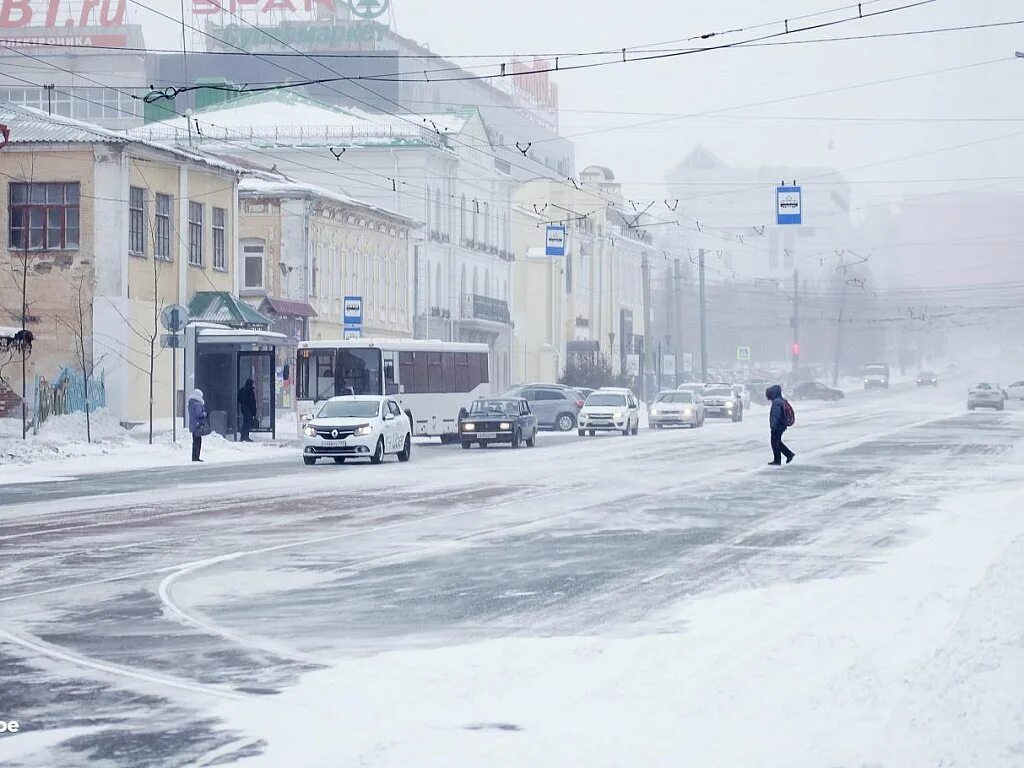 Погода на челябинских озерах на 10. Похолодание Челябинск. Снег в Челябинской области. Погода в Челябинске. Челябинский климат.