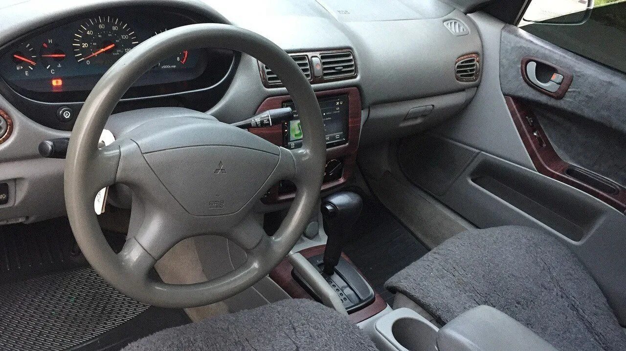 Митсубиси галант американец 2.4 акпп. Mitsubishi galant 8 2.4 usa. митсубиси галант 2.4 автомат. mitsubishi galant 2005 2.4 автомат ресурс. mitsubishi galant 8 usa 2002 салон.