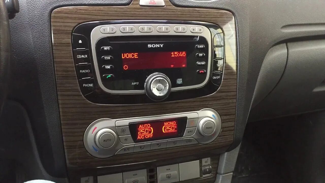 Блютуз фокус на. Ford Focus 2 Sony 6000 USB. Магнитола Sony Ford Focus 2 Bluetooth. Ford Focus магнитола Sony 6000. Магнитола Sony Форд фокус 2 Рестайлинг Bluetooth.