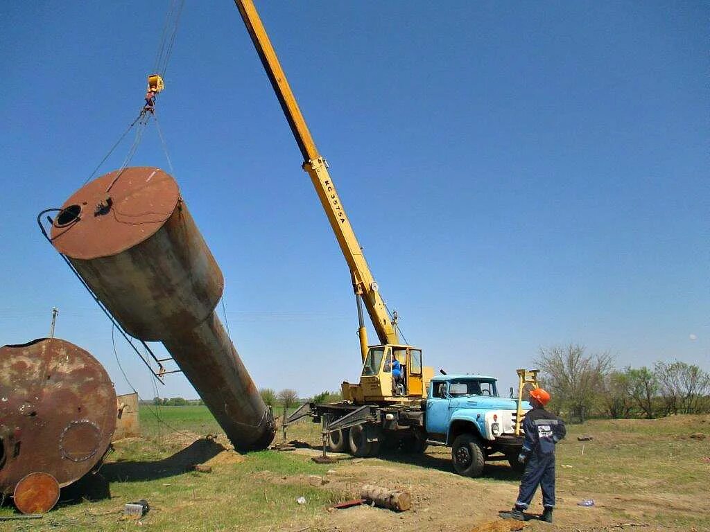 Село Правокумское Ставропольский край. Скважина Ставрополь. Объекты водоснабжения Ставропольского края. Ставрополь край Водоканал экскаваторы.