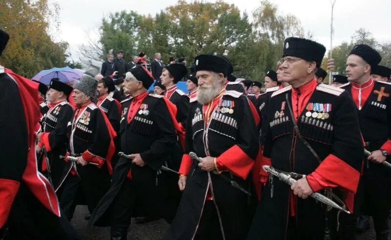 Погода в александровске усть лабинский район. Казачий Атаман Усть-Лабинского района. Казаки Усть Лабинского района. Казаки в Усть Лабинске. Казаки Лабинского района.