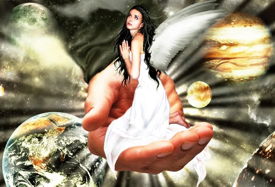 Послана мне судьбой песни. Бог и ангелы. Ладонь женщины. Ангел держит в руках. Женщина в руках Бога.