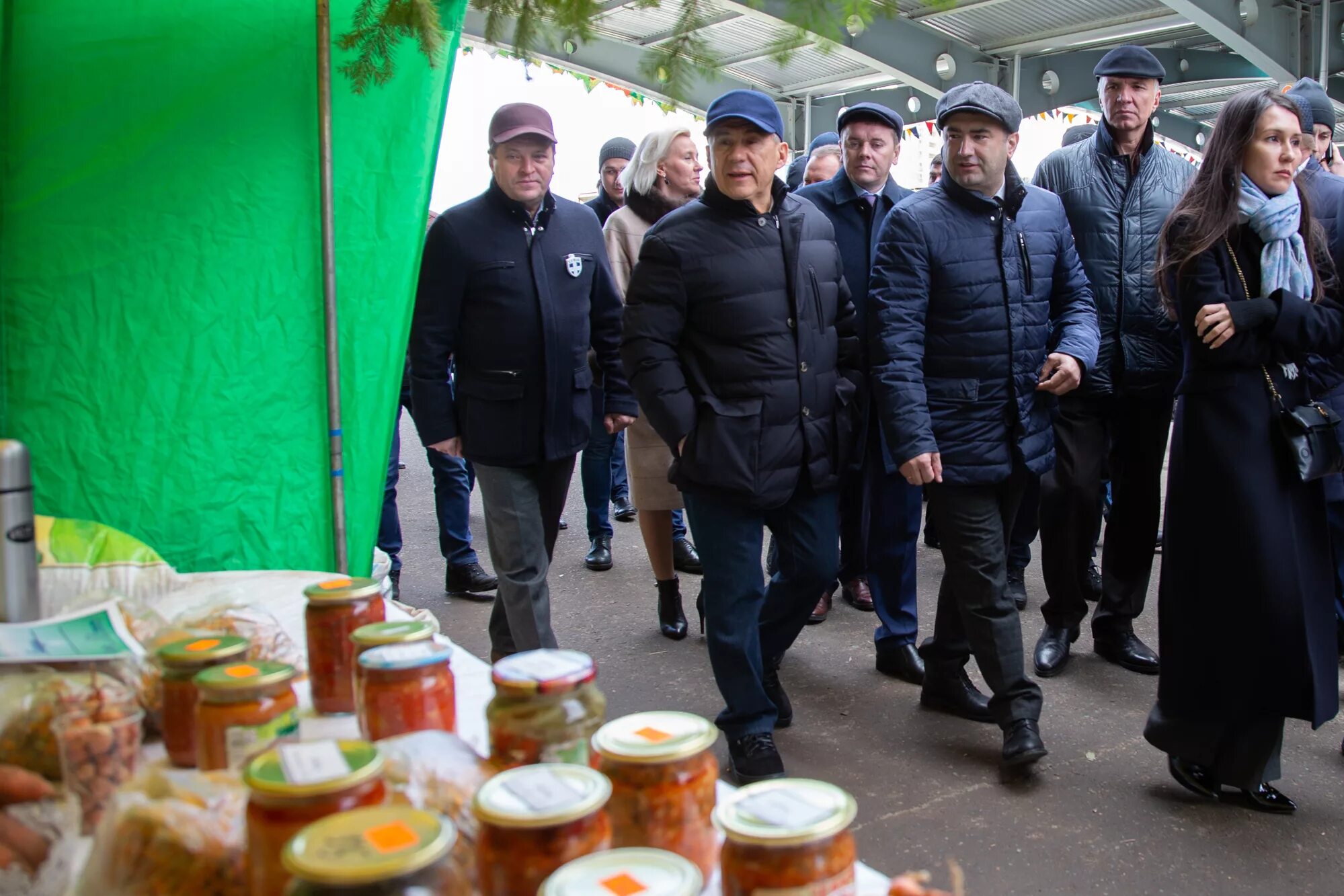 Минниханов посетил ярмарку. Агропарк ярмарка Казань. Казанский парк ярмарка. Ярмарка Казань с президентом. Главные новости казани