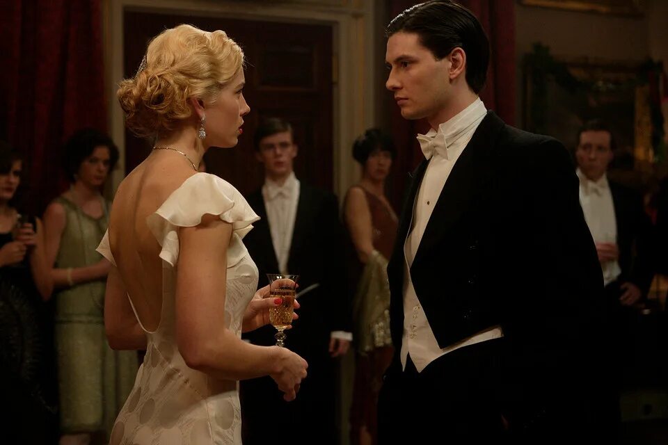 Easy Virtue (2008). Первый приличный