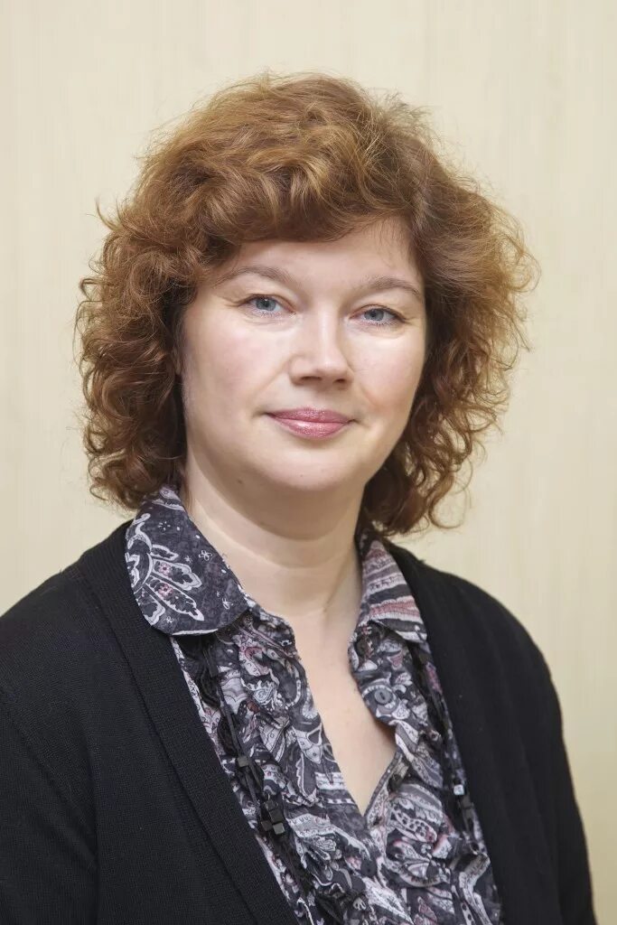 заведующая секцией