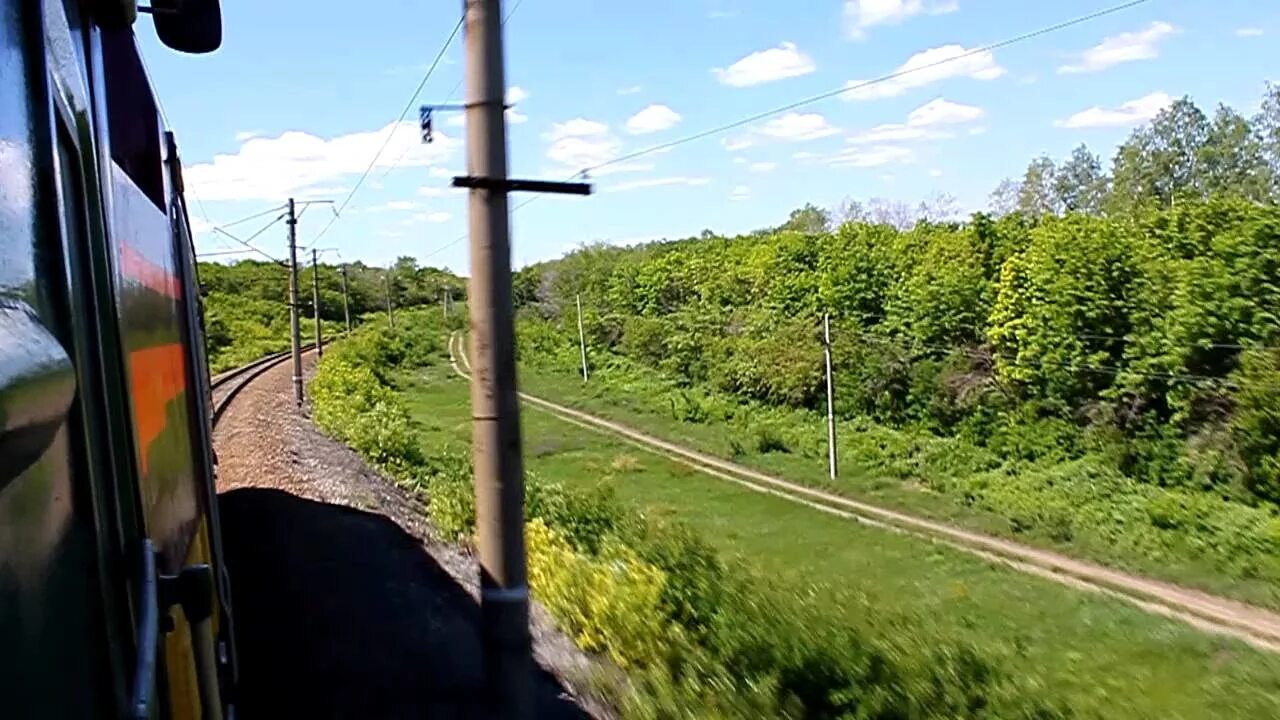 Москвича увидевшего липецк из окна поезда доставили. Поезд балашов. поезд москва балашов. сергиев посад из окна поезда. станция 463 км.