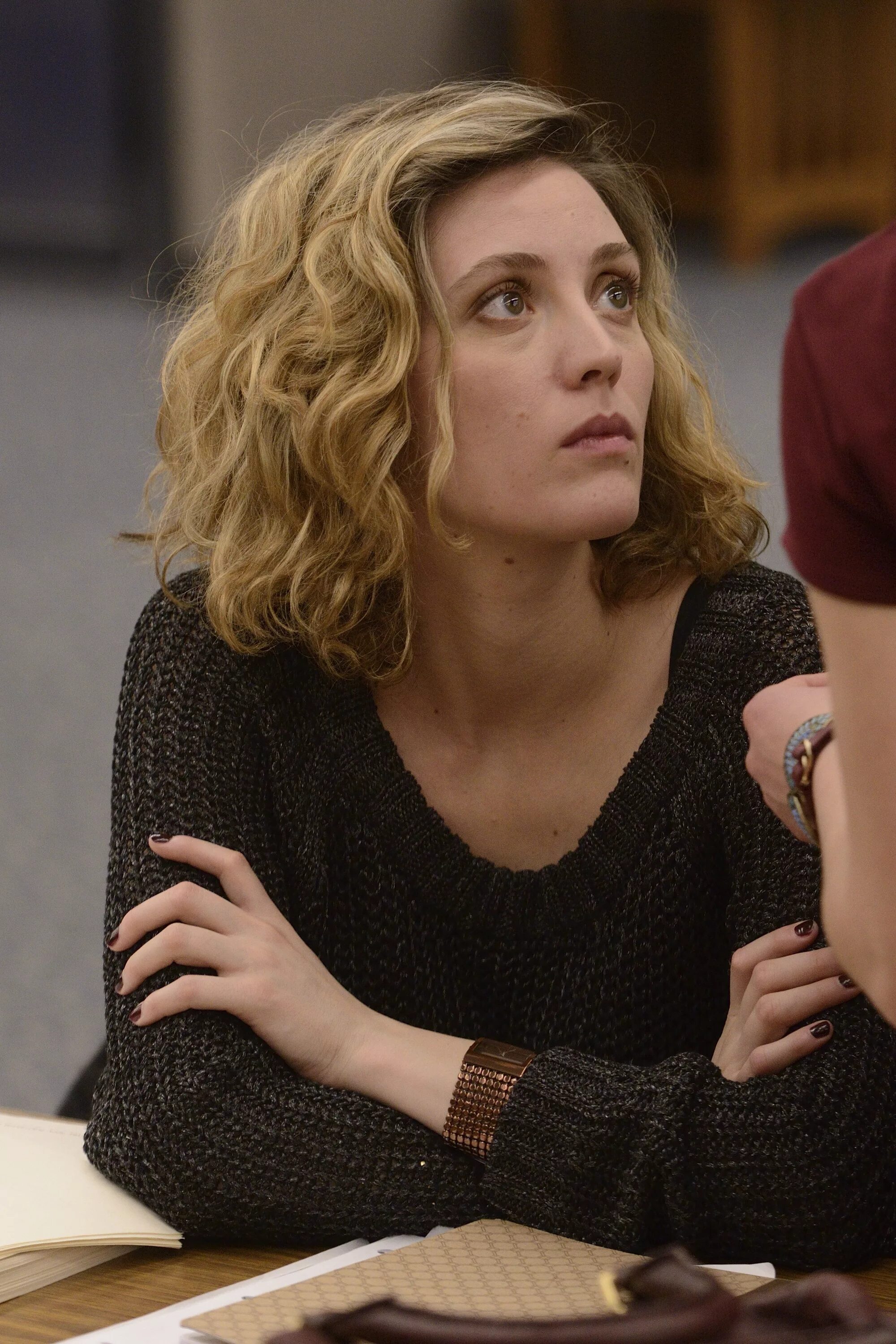 Эвелин брошу. Дельфина Кормье темное дитя. Эвелин брошу Evelyne Brochu. Темное дитя дельфина. Натали Лисинска темное дитя.