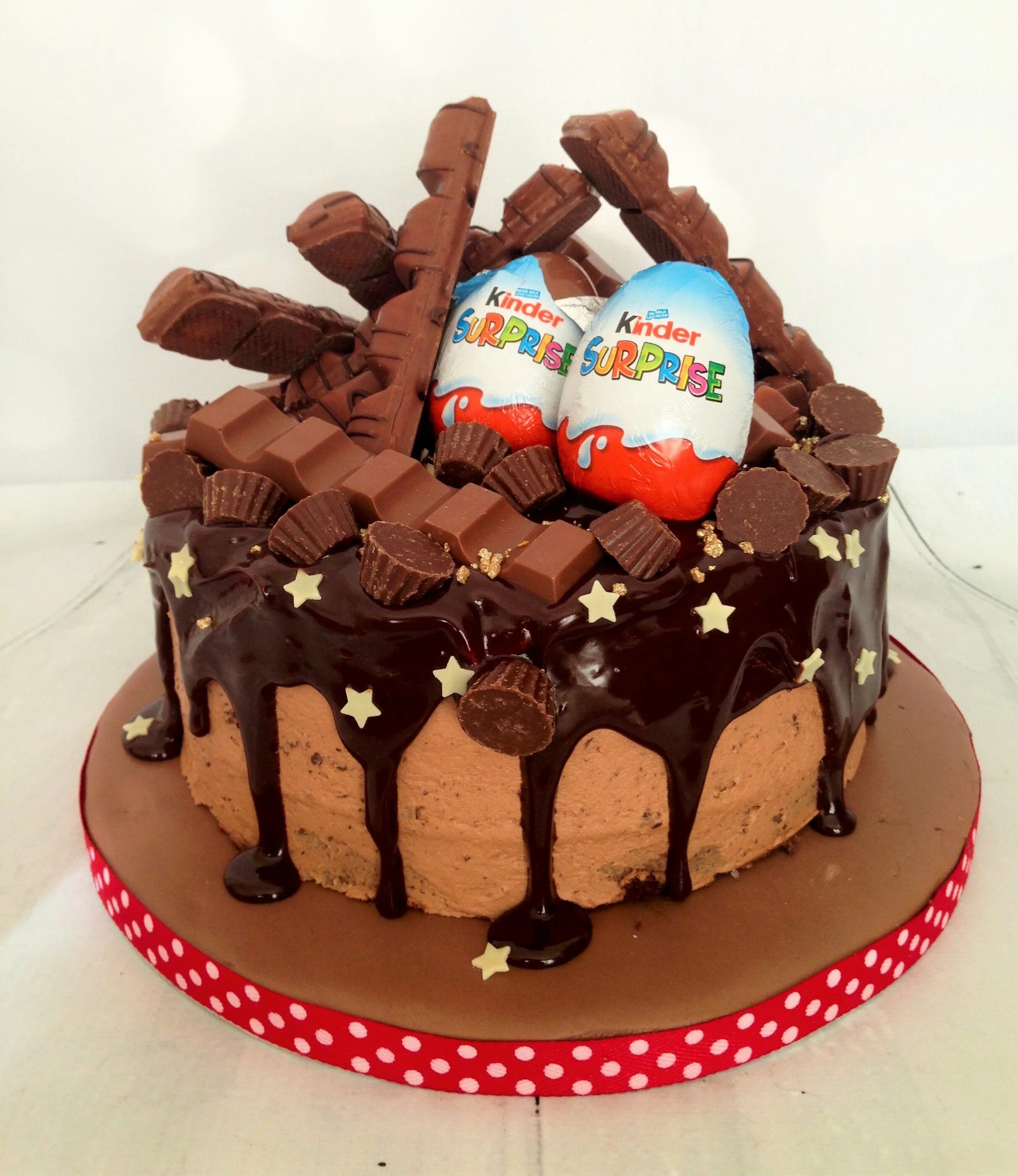 Купить торт мальчику. Шоколадный торт. Торт для мальчика с шоколадом. Шоколадные тортики на день рождения. Торт «шоколадка».
