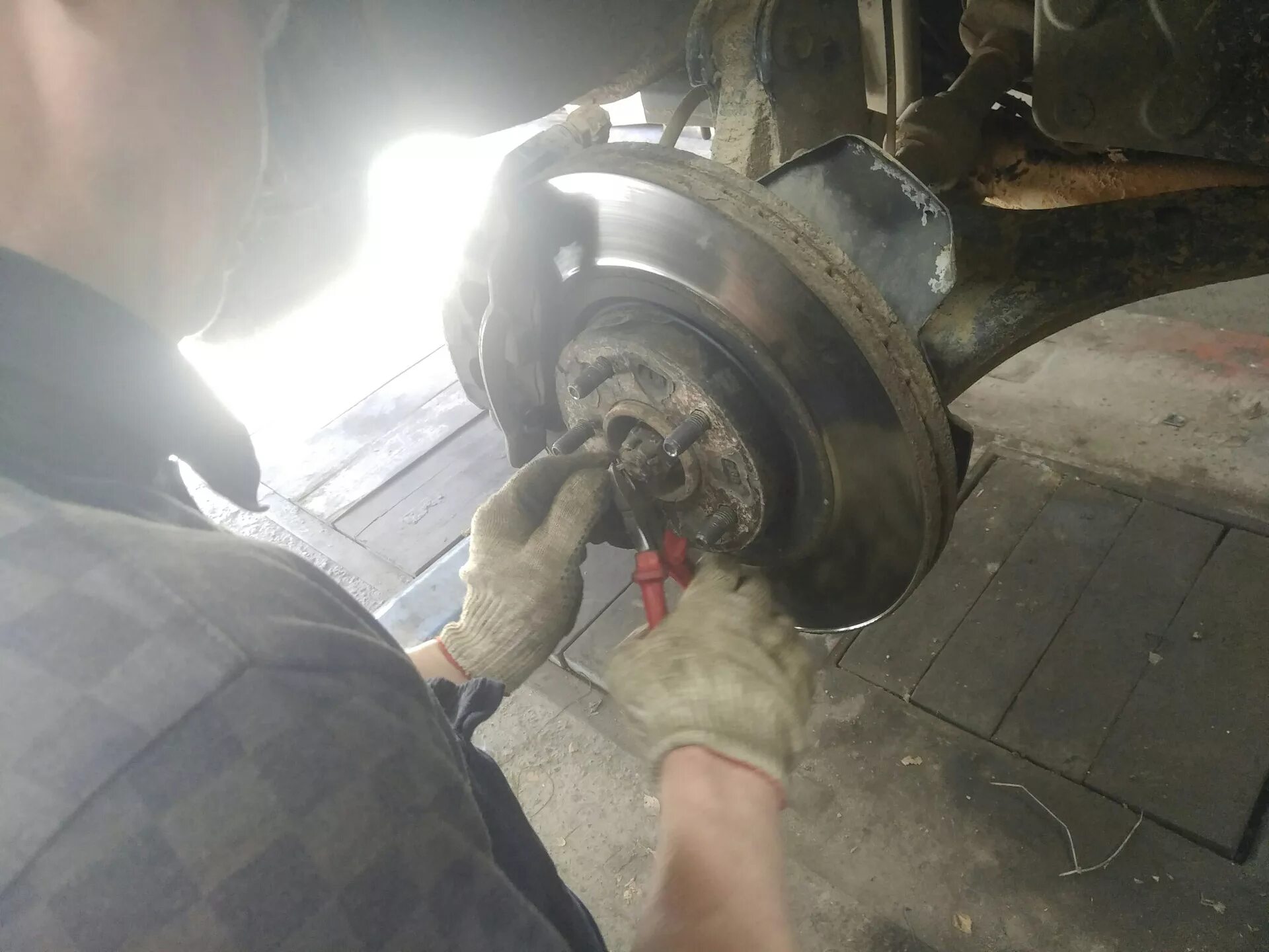 Замена подшипника передней ступицы хендай. Замена подшипника передней ступицы хендай. Замена подшипника передней ступицы хендай. Подшипник передней ступицы хендай акцент. Ступичный подшипник hyundai starex 2002 год.