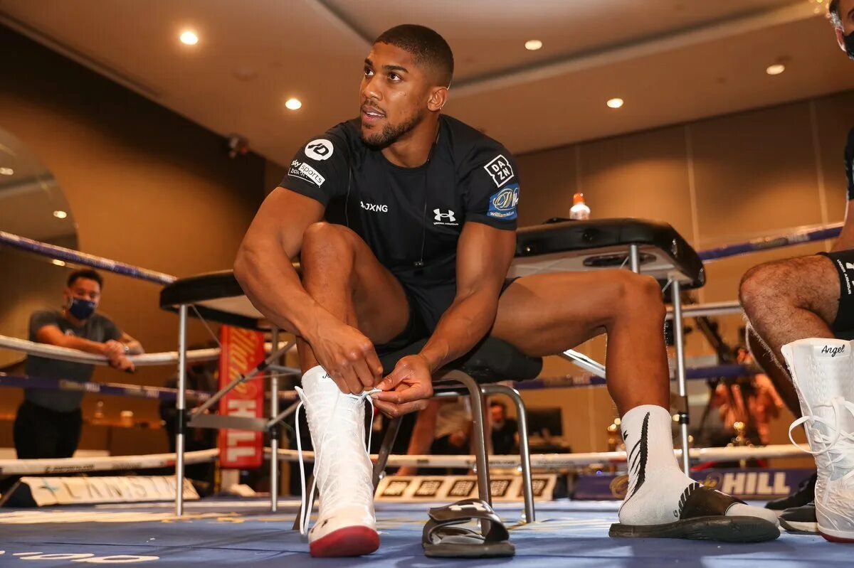 Сколько заработал джошуа. Энтони Джошуа. Боксёр Anthony Joshua. Эдди Руис Энтони Джошуа. Энтони Джошуа фото.