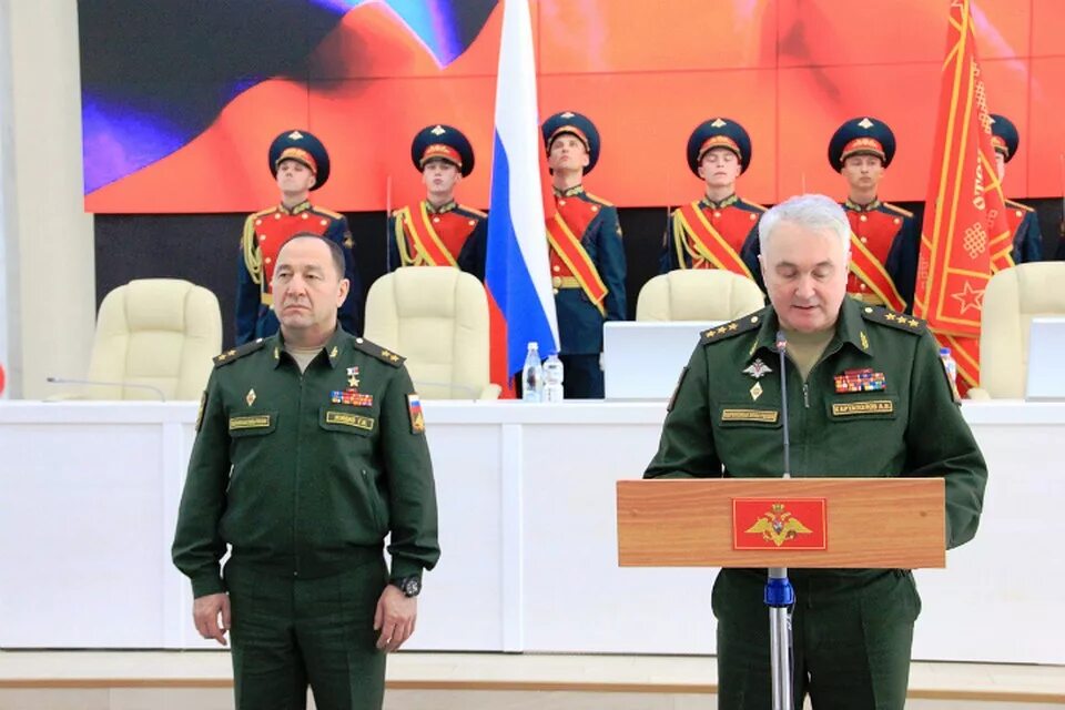 минникаев рустам цво. евгений алексеевич устинов. тонкошкуров василий петрович начальник главного штаба. генерал лейтенант терри вулф. генерал пытков росгвардии.