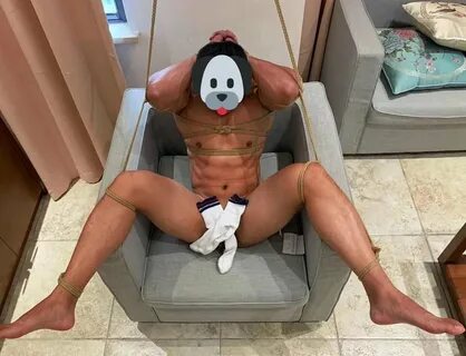 Slideshow 捆 绑 军 警 