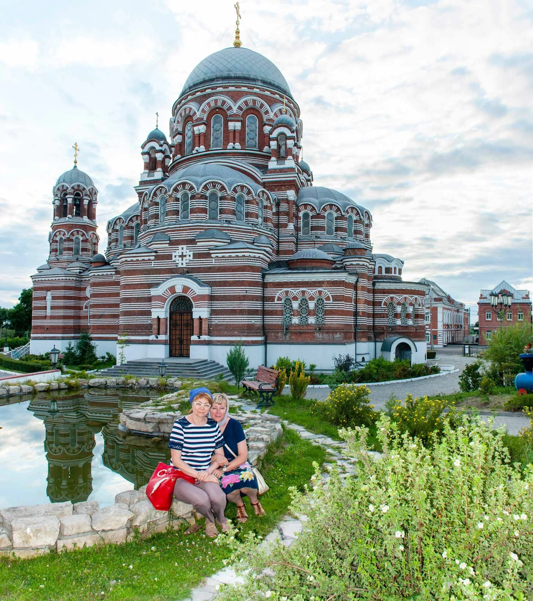 Щурово пресвятая троица. Храм Щурово Коломна. Церковь Пресвятой Троицы в Щурово. Церковь Пресвятой Троицы Коломна Щурово. Троицкий храм Коломна.