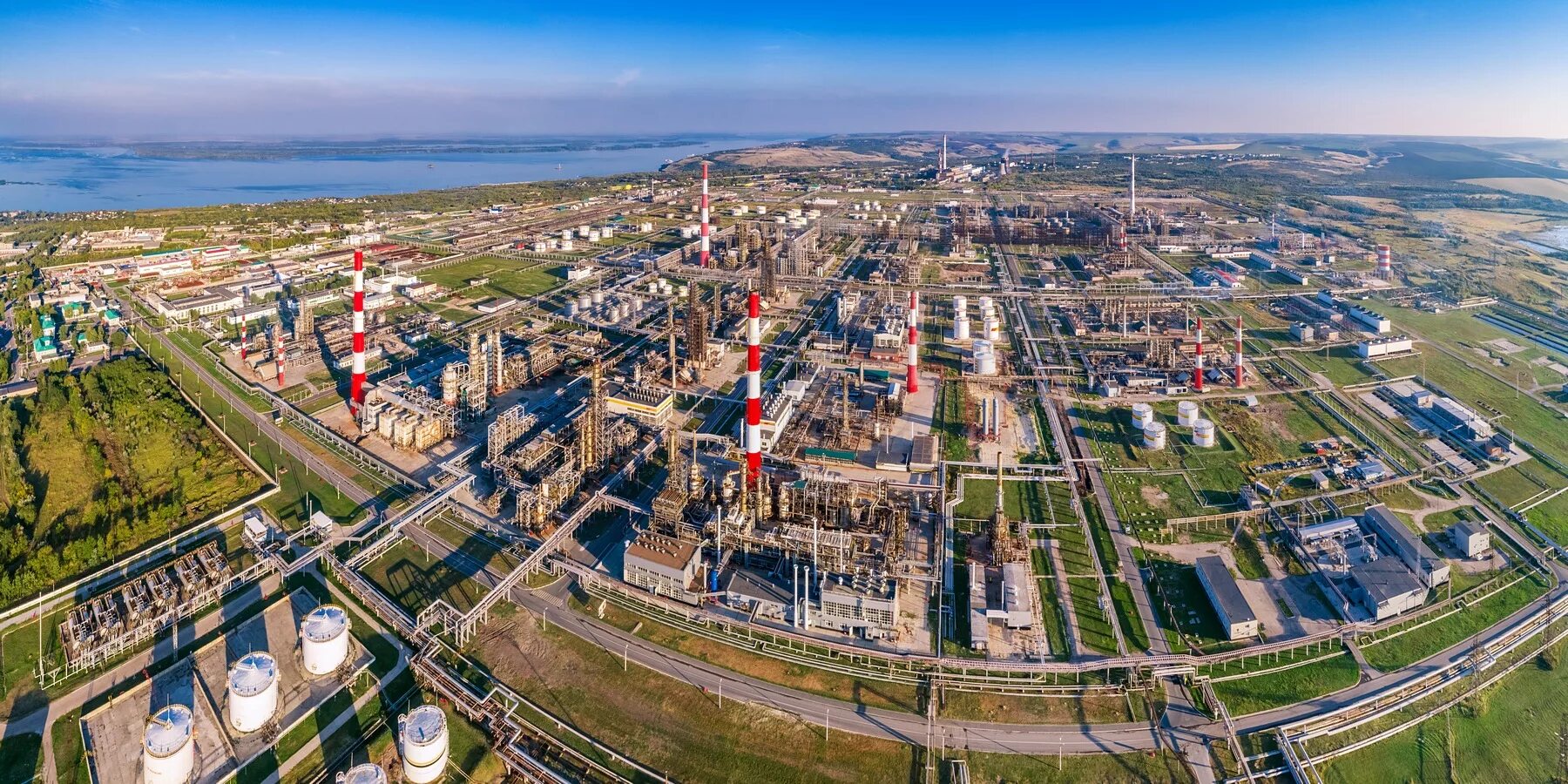 Сызрань нефтеперерабатывающий завод. Сызранский нпз роснефть. Сызрань завод роснефть. Заводы города сызрань. Завод снпз сызрань.
