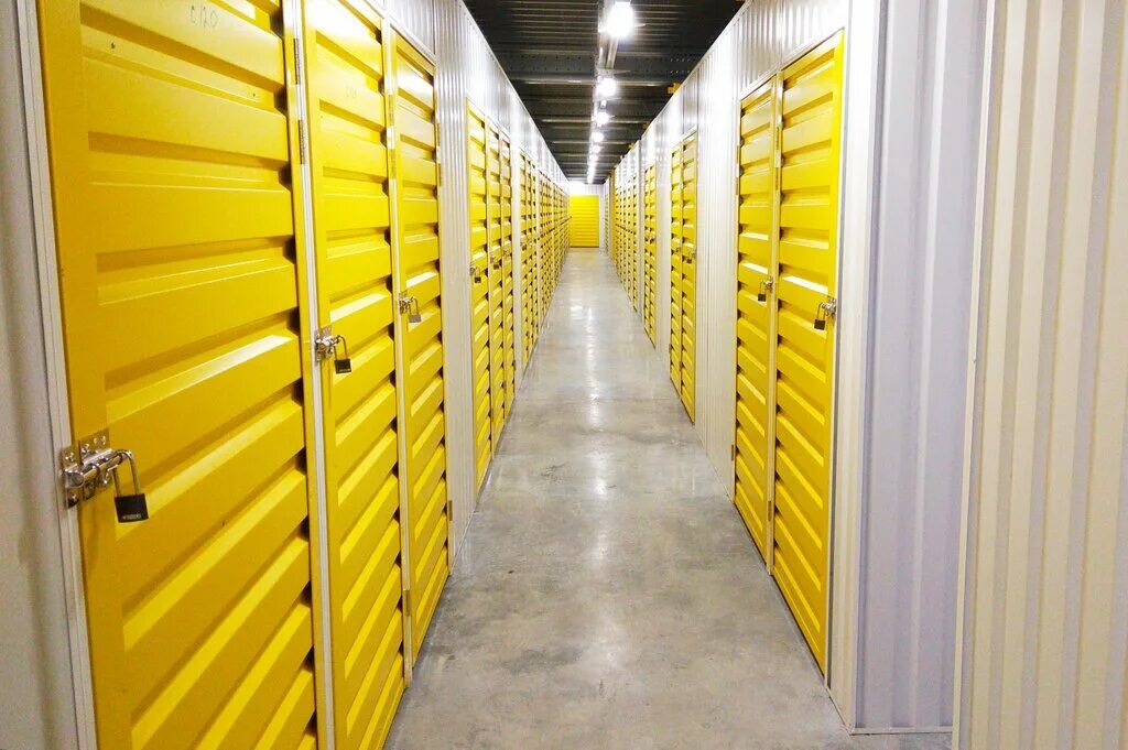 Depo storage 6424dlr. Сомон тичи контейнер. Индивидуальные ячейки для хранения. First storage. Стеллажное оборудование для склада.