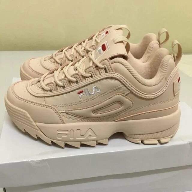 Фото фила из шгш. Fila кроссовки Disruptor 2. Fila кроссовки 'Disruptor'. Кроссовки женские Fila Disruptor. Fila кроссовки Disruptor II Premium.