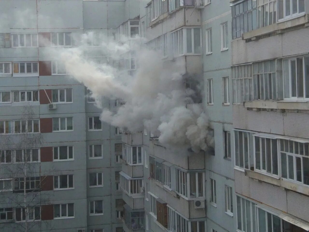 Пожар в Ульяновске сейчас Заволжье. Пожар новый город Ульяновск сейчас. Пожар в новом городе Ульяновск. Пожар Ульяновск Заволжье. Тревога в ульяновске