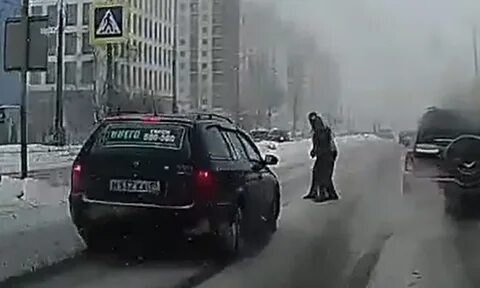 Чуть не сбив