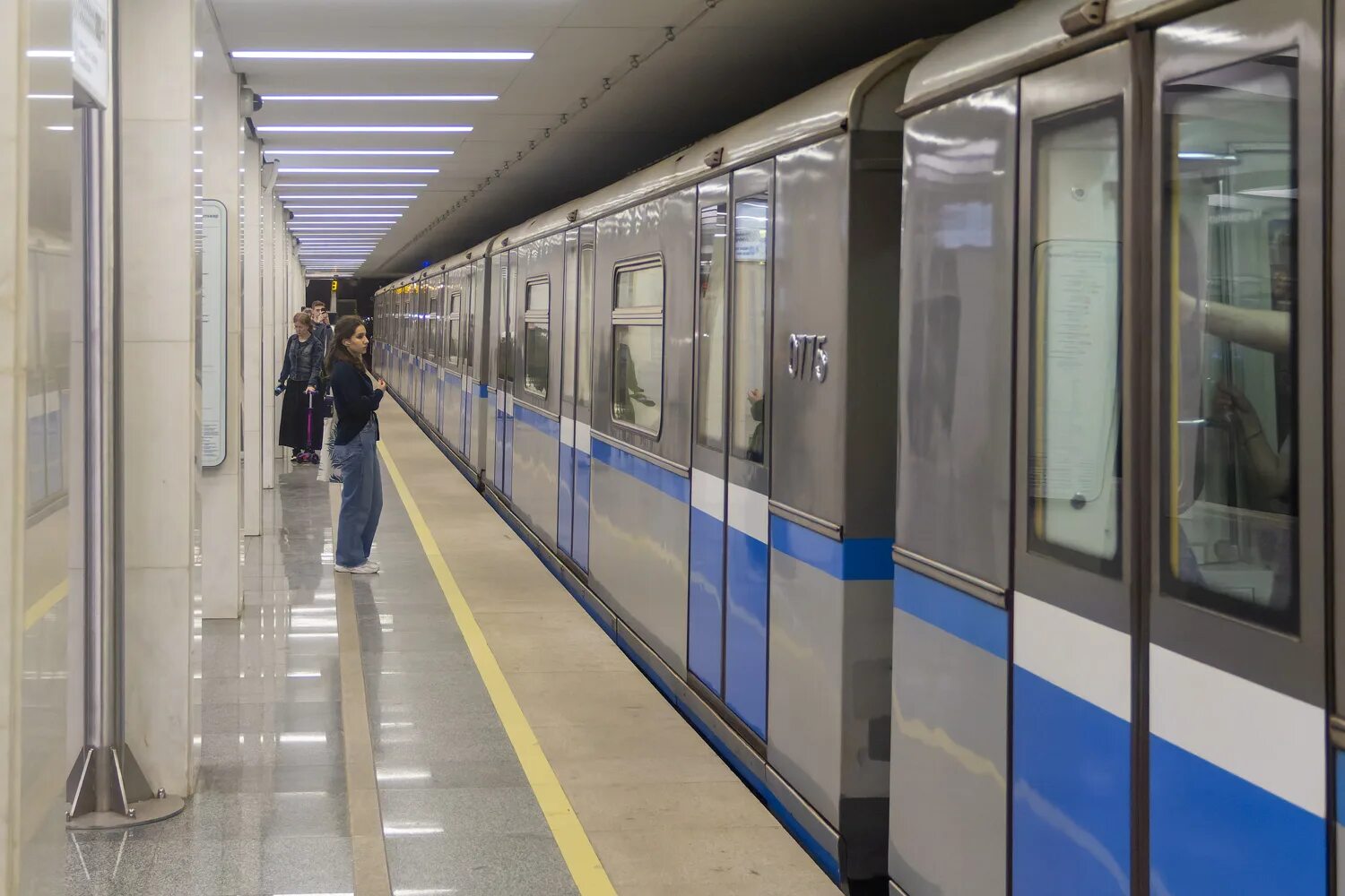 13 апреля метро. Русич 81 741 04 салон москва. поезд русич. парад поездов метро 2025. русич 81 741 04 салон москва 2025.
