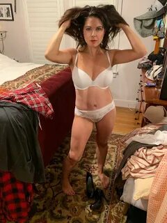 Pinuppixie Onlyfans Leaked.