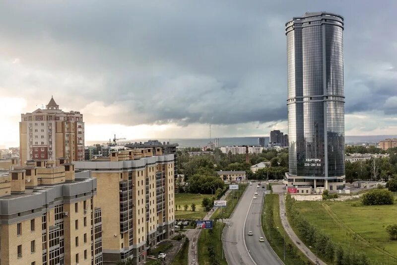 Казань высокие квартиры. Жилой комплекс Лазурные небеса Казань. Патриса Лумумбы "Лазурные небеса". Лазурные небеса Казань вид.