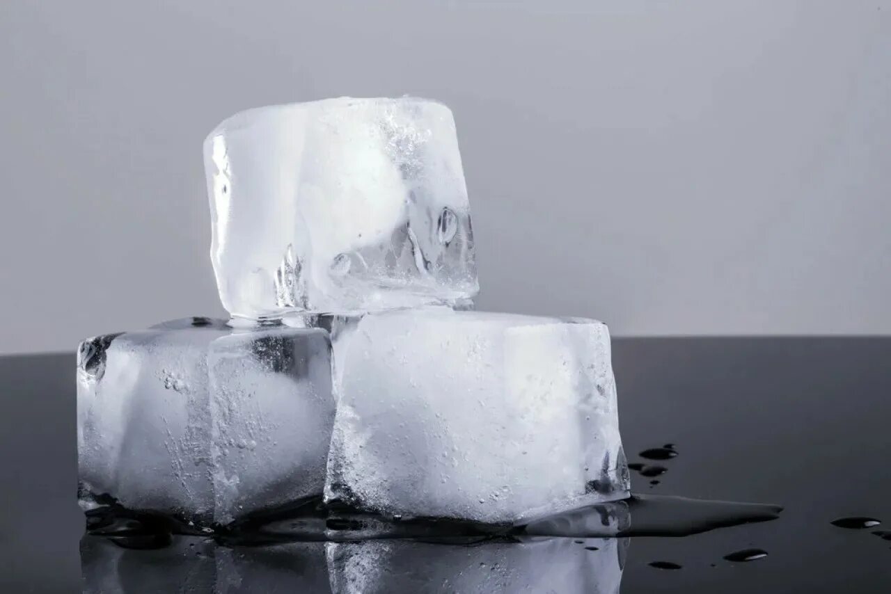 Ice cube method. Кусок льда. Кубики льда. Кусочки льда. Замерзшая вода.