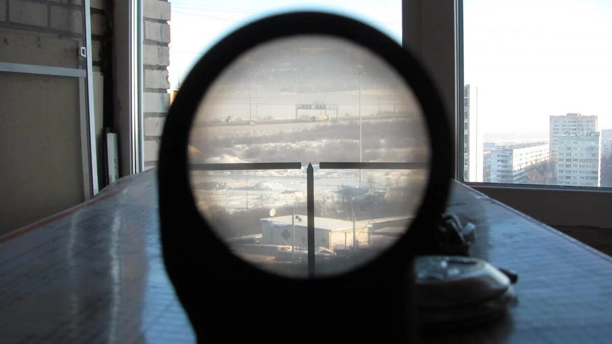 Вид в оптический прицел снайперской винтовки. Прицел ПУ-1. 1пн96мт-02 прицел. 1п68 прицел. Над прицелом