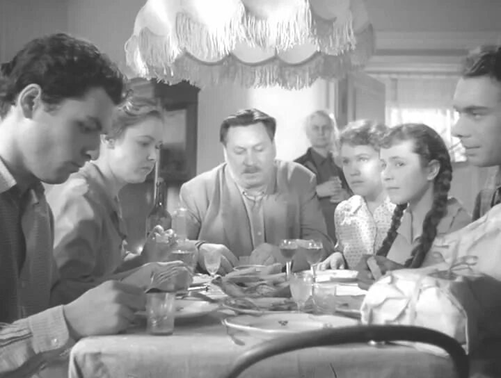 летят журавли год