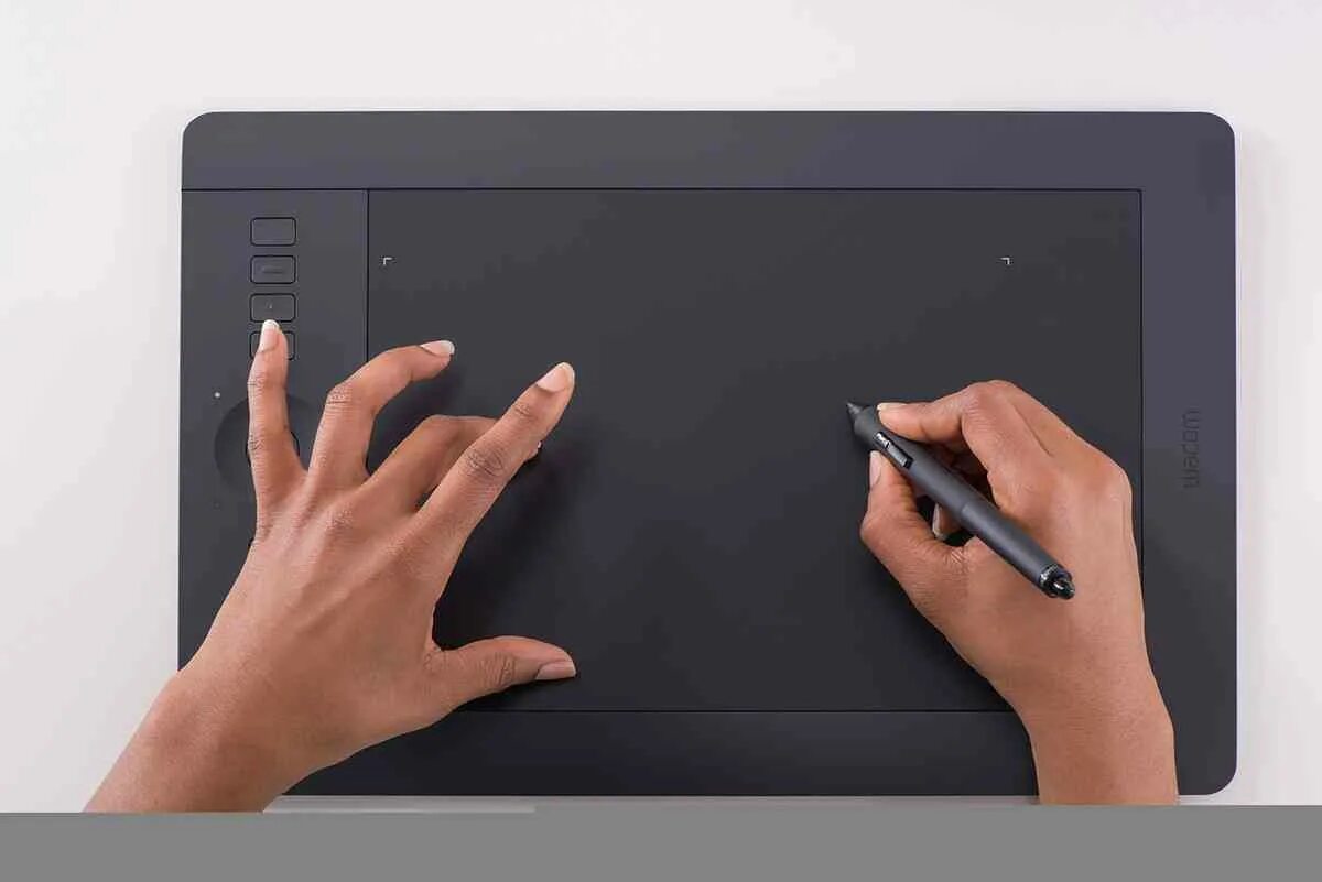 Планшет с пером. Планшет Wacom Intuos. Планшет Wacom Intuos Pro. Wacom Intuos Pro Medium pth-660. Графический планшет Wacom Intuos s.