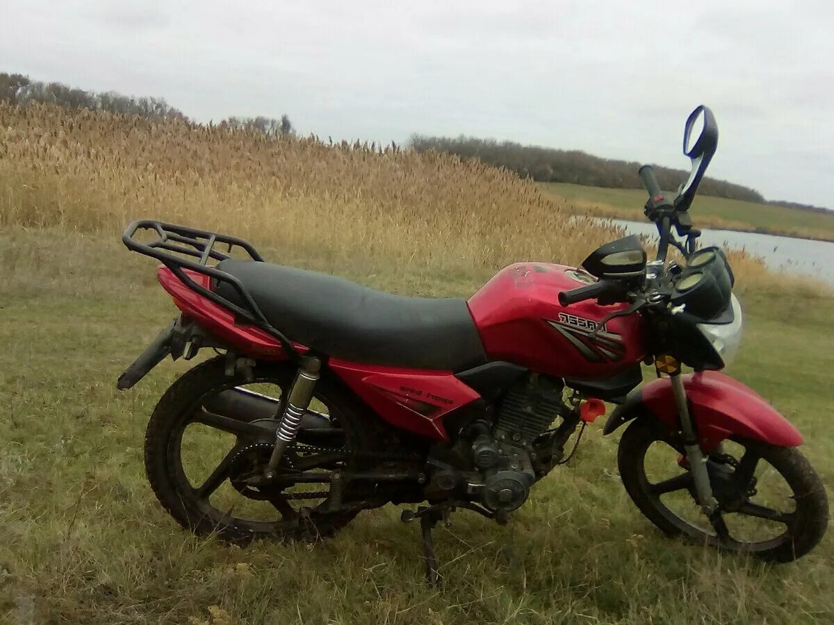 Мотоцикл racer (рейсер) tiger rc150-23. Мопед рейсер 125 кубов. Рейсер кубы. Racer nitro rc250ck. Рейсер фантом 250.