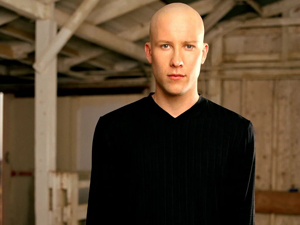 майкл розенбаум лекс лютер. майкл розенбаум тайны смолвиля. лекс лютор бэтмен. лютор лекс фото. майкл розенбаум лекс лютер.