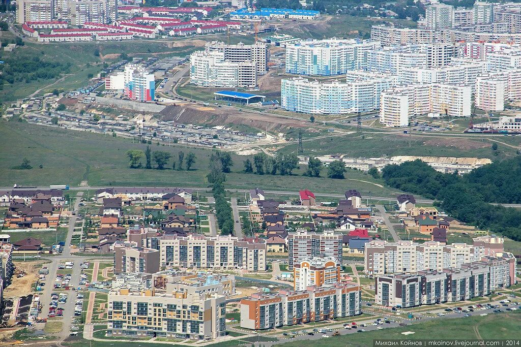 Строительство в городе белгород. Белгород с высоты птичьего полета центр. Белгород Харьковская гора. Белгород окраины. Городской округ город Белгород.