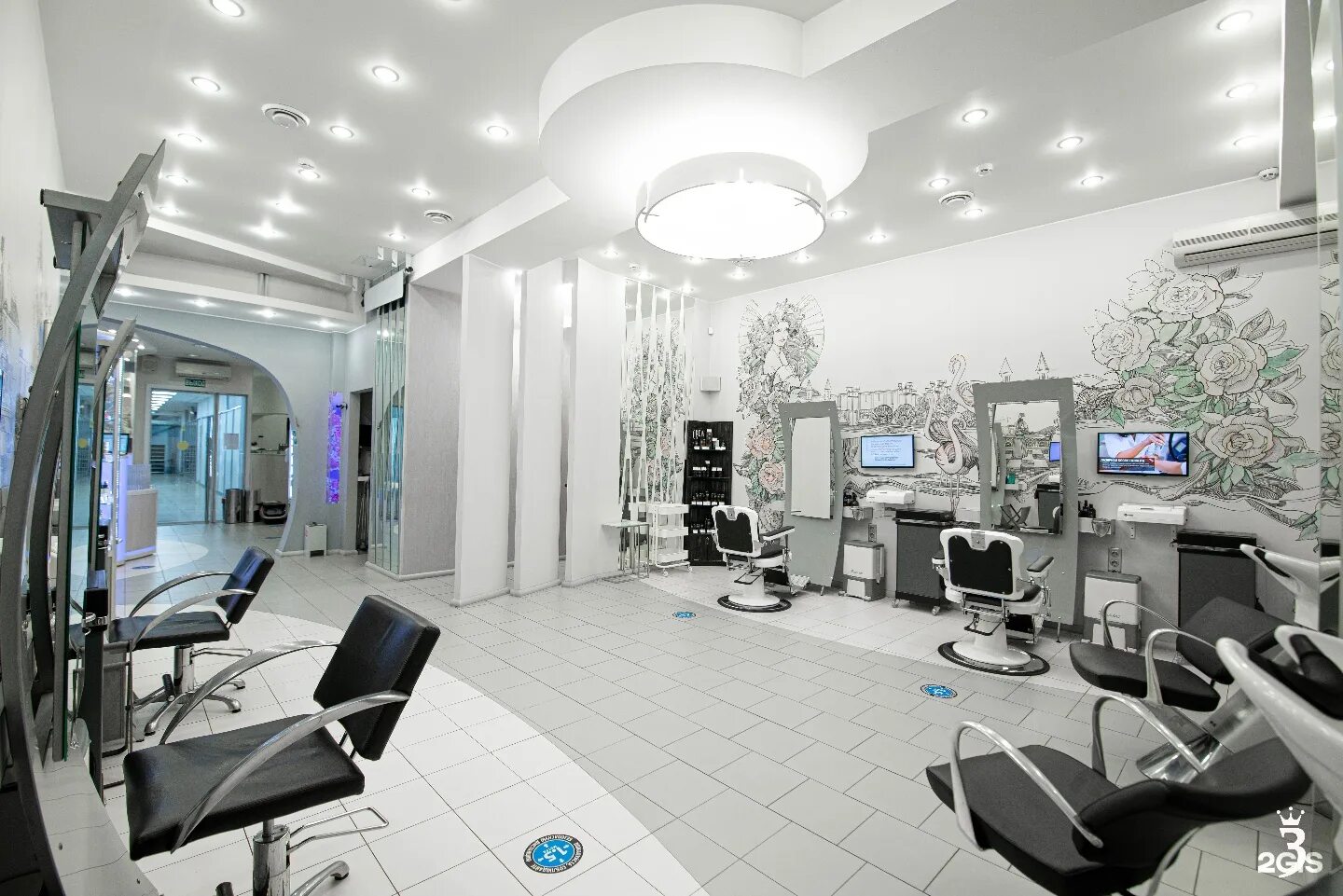 Салон красоты зазеркалье. Зазеркалье на кантемировской фото. Салон зазеркалье на кантемировской услуги. Салон зазеркалье на кантемировской услуги. Центр красоты зазеркалье москва кантемировская.